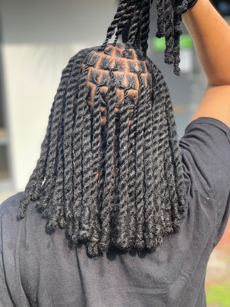 Invisible locs chez FF Beauty